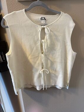 Future Collective Women's Sleeveless Tie-Front Top, size XL